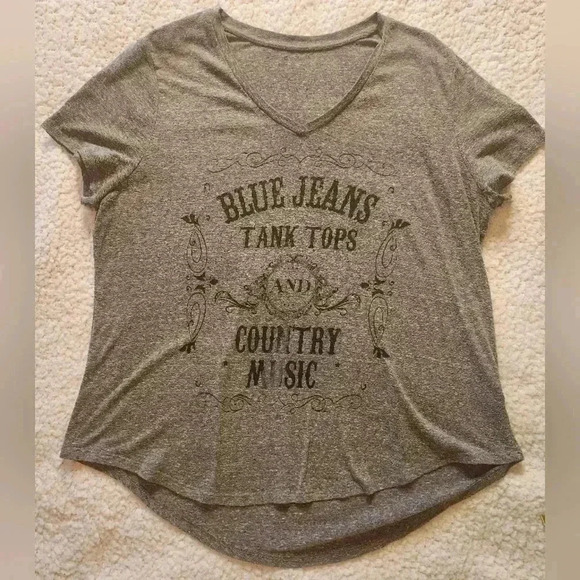 mic & jan Tops - V-Neck Short Sleeve Graphic T-Shirt, XL